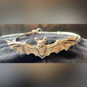 bat bracelet cuff NEW goth Alloy metal silver goth vamp